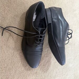 Classic Black Leather Men's Derby Shoes